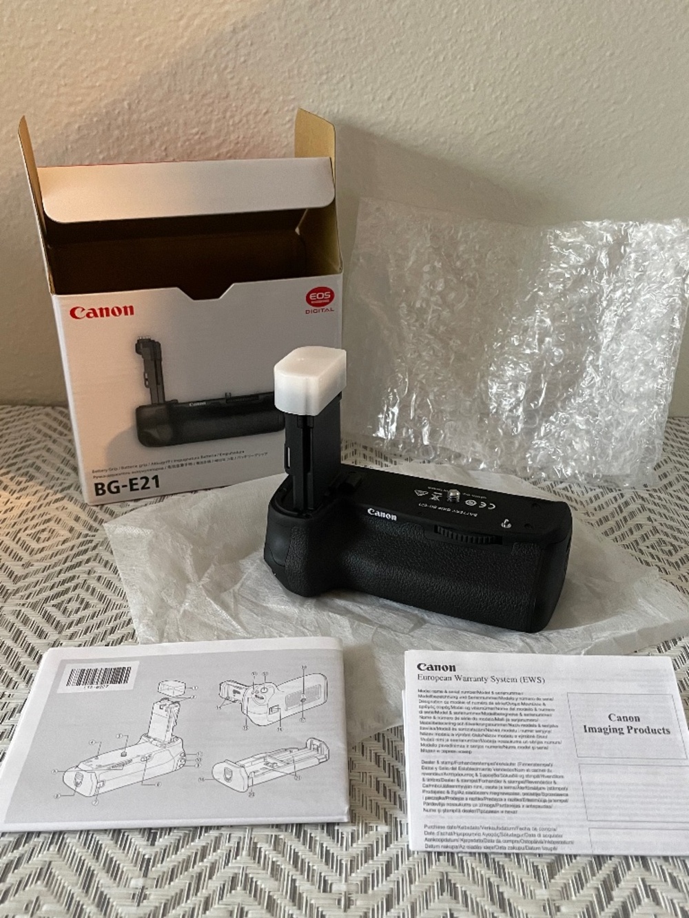 New Canon BG-E21 Battery Grip, Black, unused open box